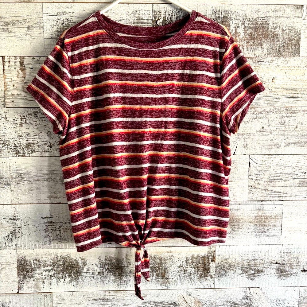 SO Juniors Striped Tied Bottom Short Sleeved Shirt Size XL
